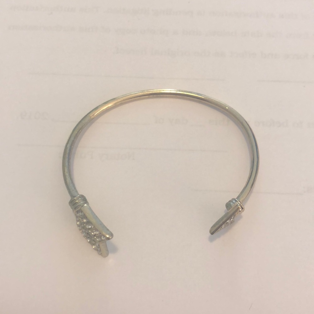Arrow bracelet - Picture 2 of 2